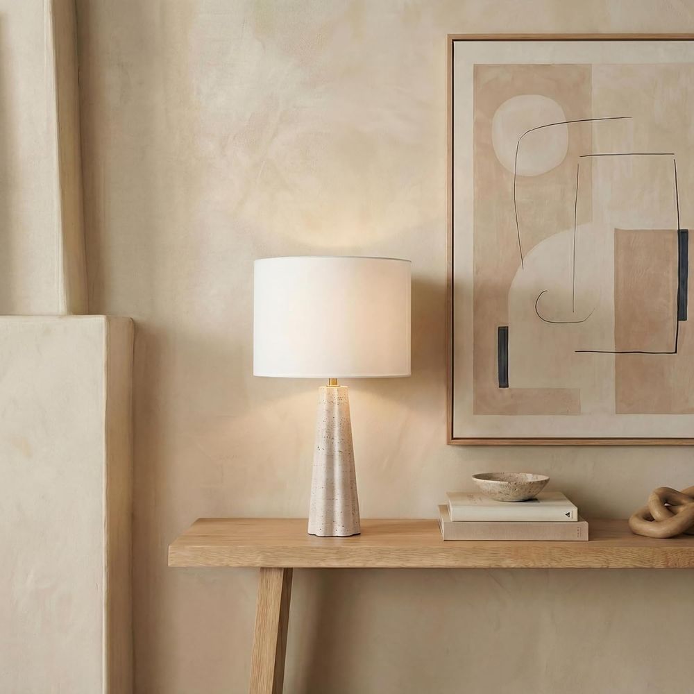 Home Office In Living Room - Lampe de table en travertin/blanc de